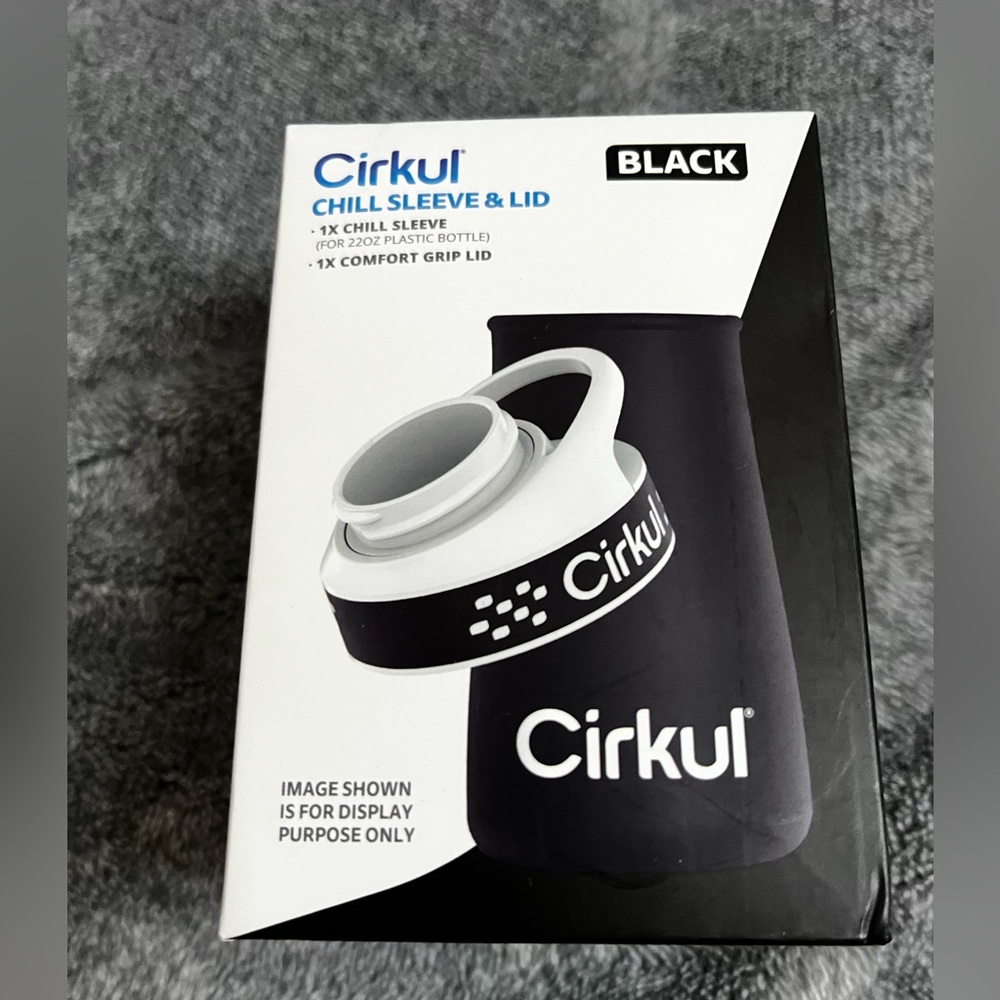🩷 Cirkul Chill Sleeve & Comfort-Grip Lid for Bottle- Black